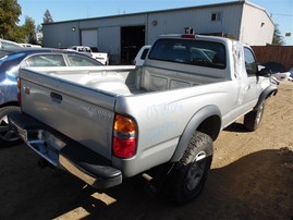 2003 TOYOTA TACOMA EXTRA CAB SR5 SILVER 3.4 MT 4WD Z20997